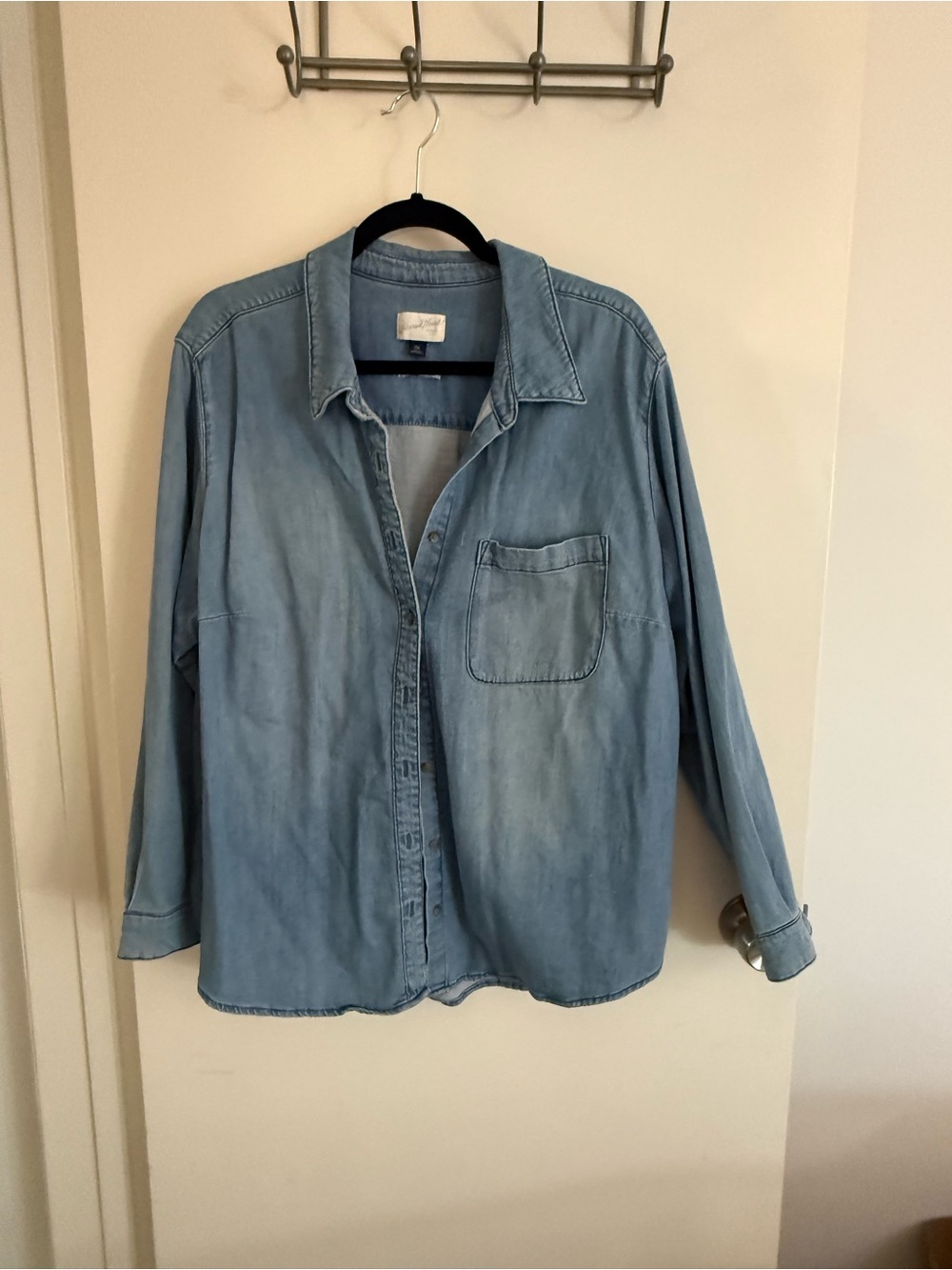 Universal Thread Light Blue Denim-Style Button-Down Shirt